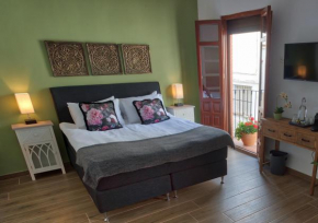 Olive Tree Bed and Breakfast, Olvera